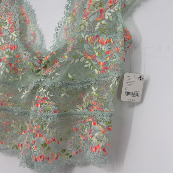 NWT Free People Garden Party Lace Tee in Sprout Green - Picture 6 of 12